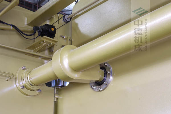 ZDP-20050高精度扭軸同步裝置，采用知名品牌關(guān)節(jié)軸承，經(jīng)久耐用.jpg