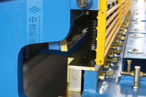 ZDS-432選用上海優(yōu)質(zhì)刀片，使用壽命更長.jpg